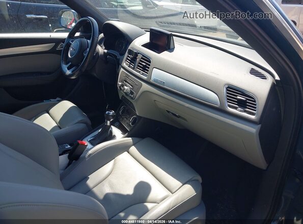 WA1JCCFS5JR014635 2018 AUDI Q3 Синий Вид салона спереди