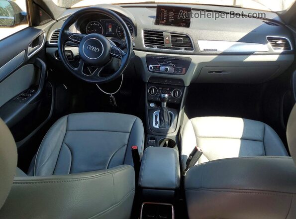 WA1JCCFS6JR017897 2018 AUDI Q3 Black Vista del salpicadero