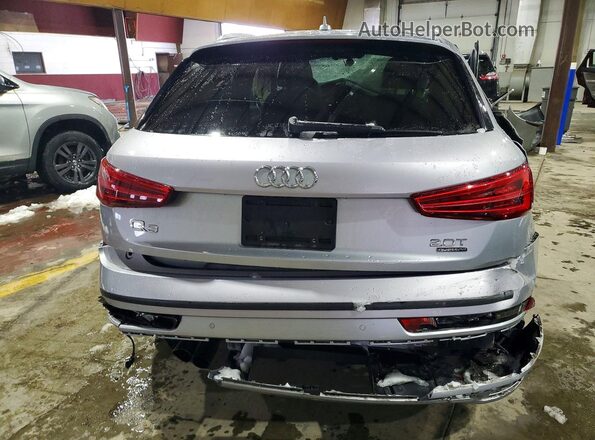 WA1JCCFS6JR032898 2018 AUDI Q3 Silver Widok z tyłu