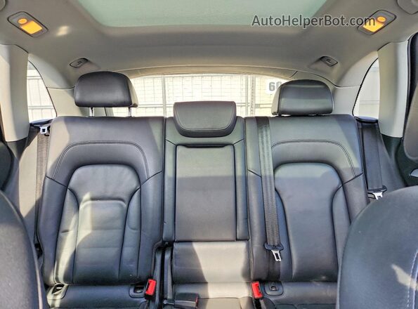 WA1L2AFP0HA025112 2017 AUDI Q5 Black Rear seats view
