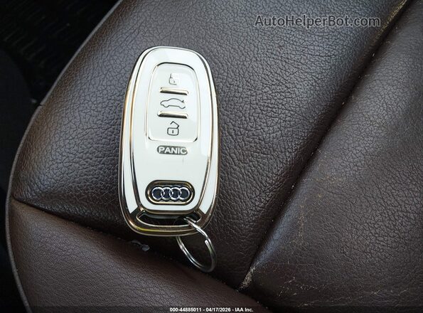 WA1L2AFP2GA019097 2016 AUDI Q5 White Dashboard view