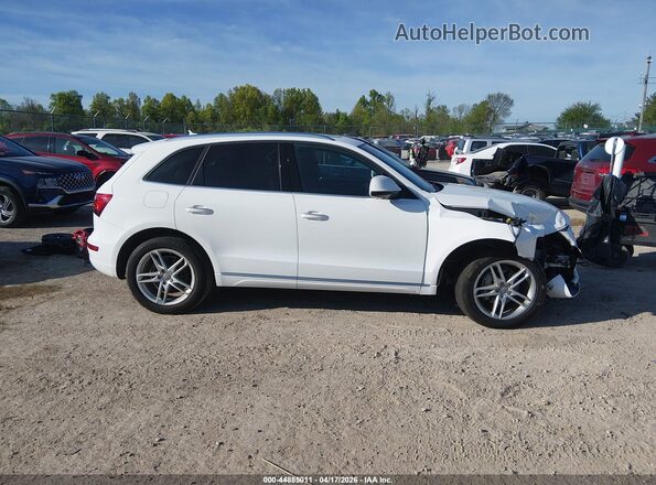 WA1L2AFP2GA019097 2016 AUDI Q5 White Rear interior view