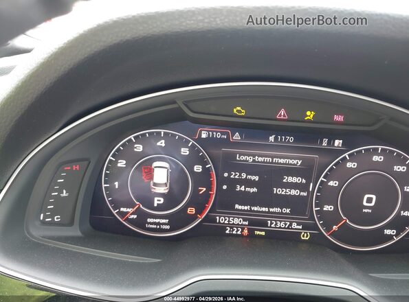 WA1LAAF71JD023845 2018 AUDI Q7 Gray Widok tylnych siedzeń