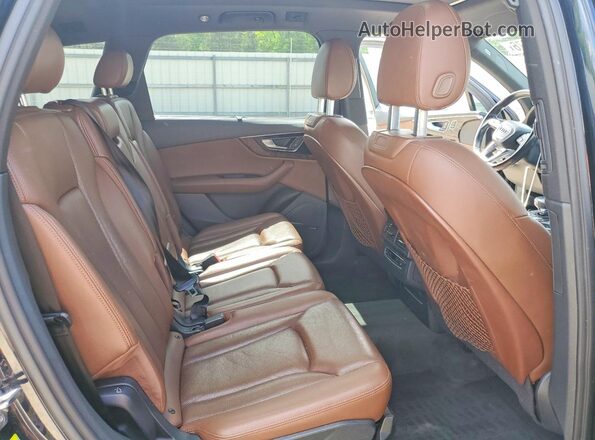 WA1LAAF78HD058053 2017 AUDI Q7 Черный Вид задней части салона