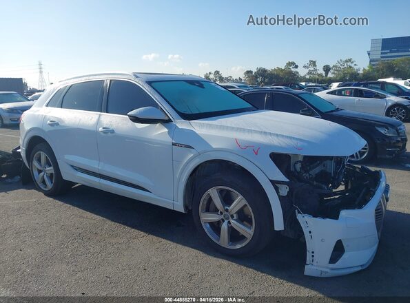 WA1LAAGE2KB024237 2019 AUDI E-TRON Black Вид задньої частини салону