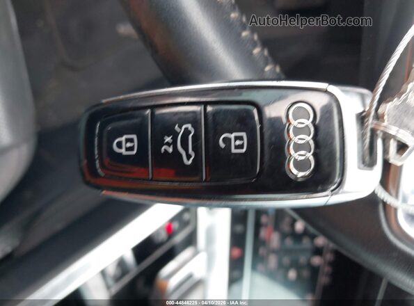 WA1LAAGE4MB004560 2021 AUDI E-TRON Бежевый Вид панели приборов