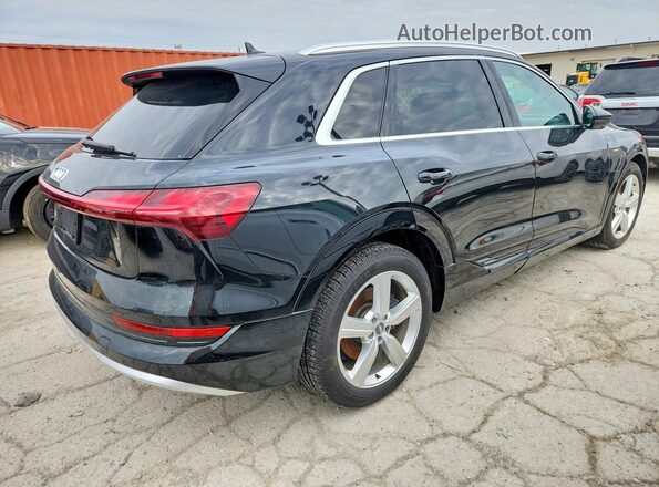 WA1LAAGE5KB024698 2019 AUDI E-TRON Black 