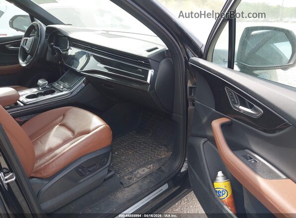 WA1LCBF73PD026870 2023 AUDI Q7 Black Սալոնի դիմացի տեսք