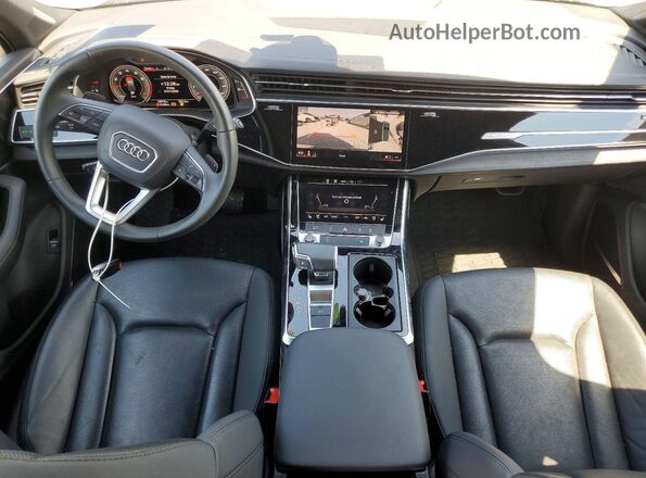 WA1LCBF7XPD010116 2023 AUDI Q7 Charcoal Widok deski rozdzielczej