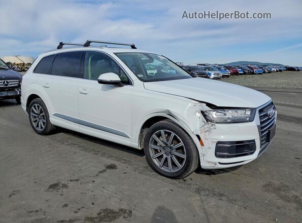 WA1LHAF70KD026751 2019 AUDI Q7 White 