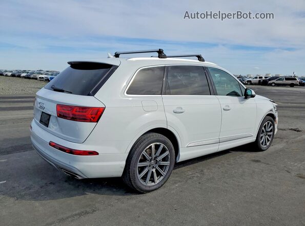 WA1LHAF70KD026751 2019 AUDI Q7 White 