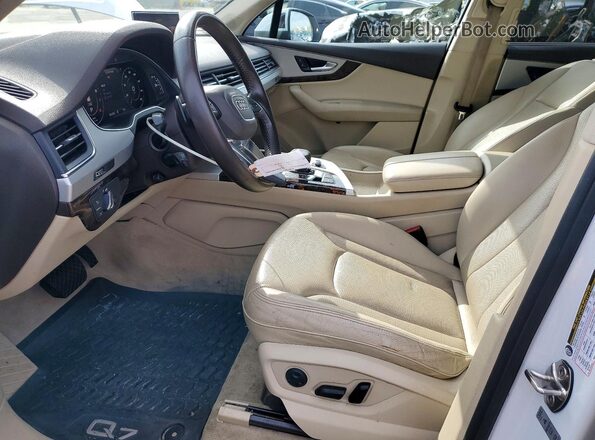 WA1LHAF70KD026751 2019 AUDI Q7 White 