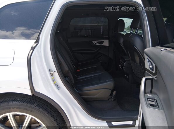 WA1LHAF72JD040746 2018 AUDI Q7 White Вид наклейки з VIN-кодом