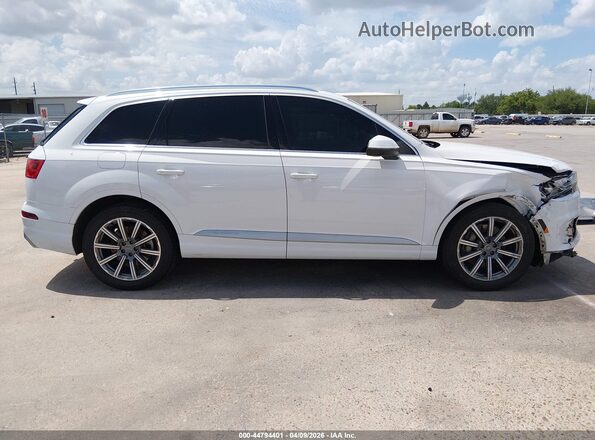 WA1LHAF72JD040746 2018 AUDI Q7 White Вид задньої частини салону
