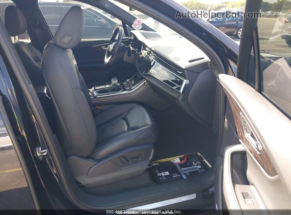WA1LJAF72MD013135 2021 AUDI Q7 Black Вид салону спереду