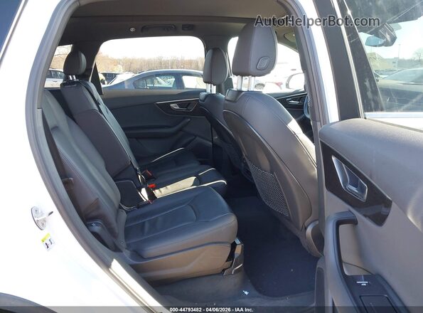 WA1LJAF75MD011685 2021 AUDI Q7 White Вид наклейки з VIN-кодом