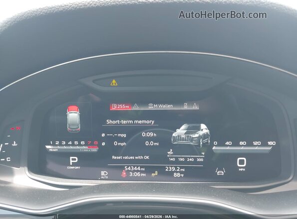 WA1LXBF73ND019418 2022 AUDI Q7 White Вид задніх сидінь