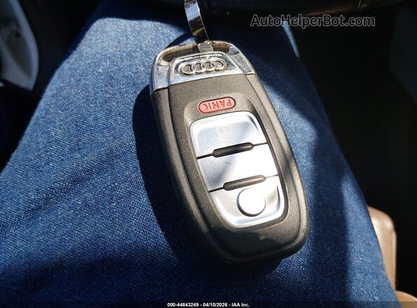 WA1M2AFP4HA090503 2017 AUDI Q5 White Vista del salpicadero