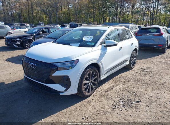 WA1M2BFZ1NP047656 2022 AUDI Q4 White წინა მარცხენა ხედი სამი მეოთხედიდან