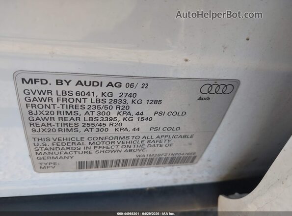 WA1M2BFZ1NP047656 2022 AUDI Q4 White ძრავის განყოფილების ხედი