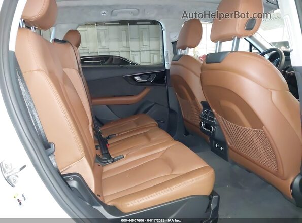 WA1VAAF77KD006185 2019 AUDI Q7 White VIN կոդի պիտակի տեսք