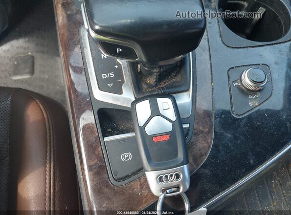 WA1VABF73HD020163 2017 AUDI Q7 White Առջևի վահանակի տեսք