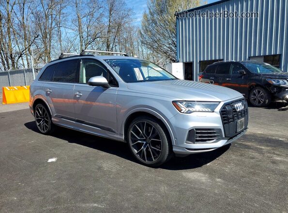 WA1VXAF72MD022263 2021 AUDI Q7 Серебряный Передняя правая четверть