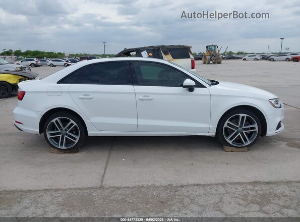 WAUAUGFF8LA002006 2020 AUDI OTHER White Вид задньої частини салону