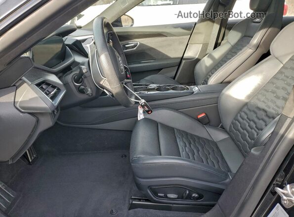 WAUBHBFW8R7901563 2024 AUDI RS Black წინა სალონის ხედი
