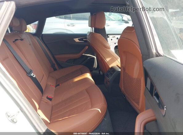WAUDACF52MA038135 2021 AUDI OTHER White Widok naklejki z numerem VIN