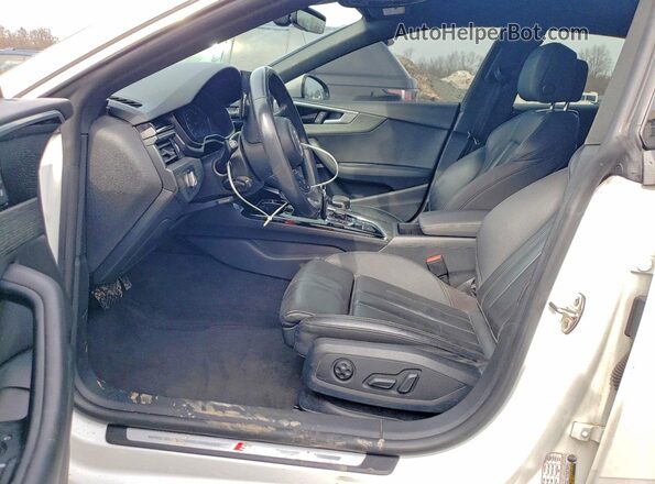 WAUDACF56MA016610 2021 AUDI OTHER Белый Вид салона спереди