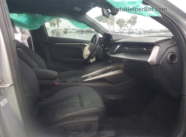 WAUGUDGY2RA040428 2024 AUDI OTHER Silver წინა სალონის ხედი
