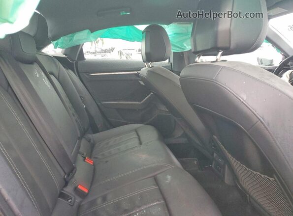 WAUGUDGY2RA040428 2024 AUDI OTHER Silver უკანა სავარძლების ხედი