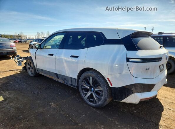 WB523CF01PCL81970 2023 BMW IX White 