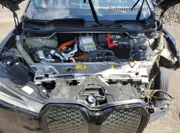 WB523CF02RCP02773 2024 BMW IX Black Engine compartment view