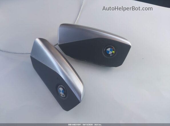 WB523CF02SCU85568 2025 BMW IX Gray წინა პანელის ხედი
