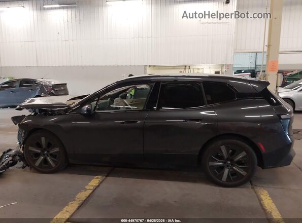 WB523CF03PCM92343 2023 BMW IX Black Widok wnętrza 360 stopni