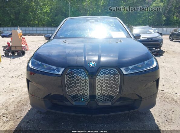 WB523CF03RCP30422 2024 BMW IX Black Widok wnętrza z tyłu