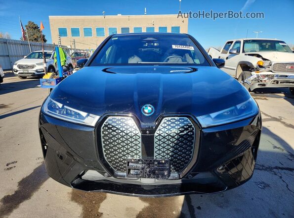WB523CF03SCT67965 2025 BMW IX Black Front view