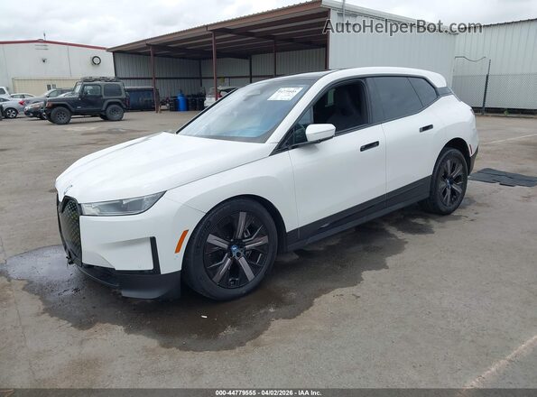 WB523CF04RCP25438 2024 BMW IX White Przód lewy
