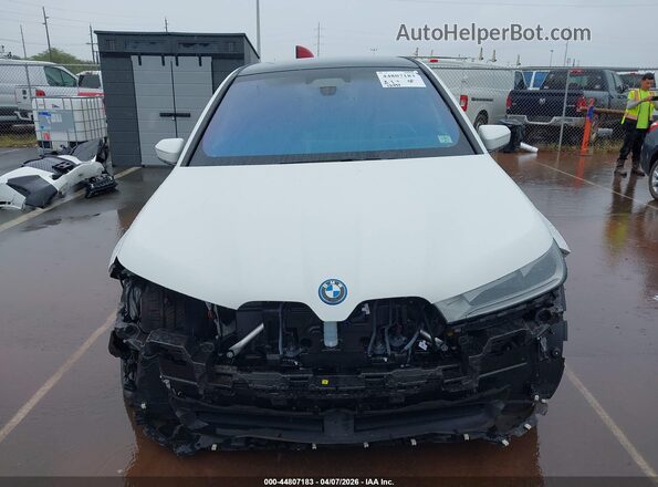 WB523CF04SCS07822 2025 BMW IX White Դիմացի տեսք
