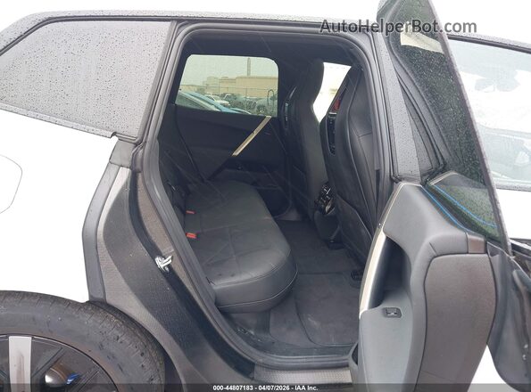 WB523CF04SCS07822 2025 BMW IX White VIN կոդի պիտակի տեսք