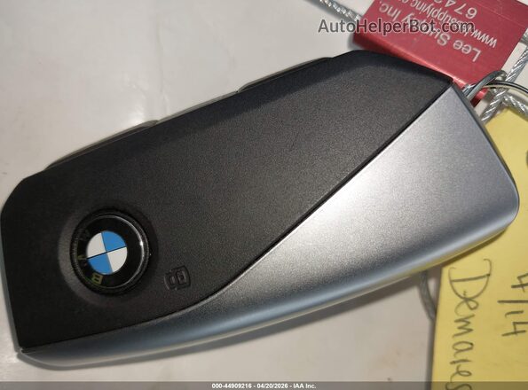WB523CF04SCS98428 2025 BMW IX Beige Dashboard view