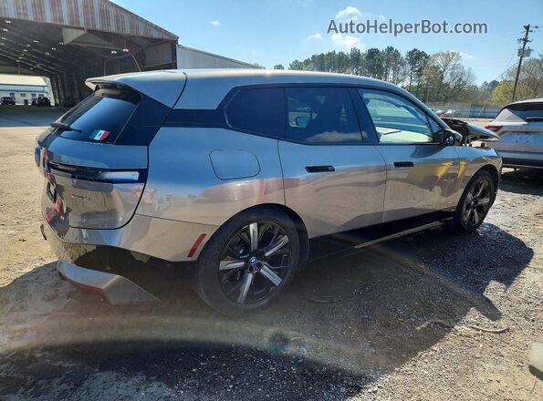 WB523CF09PCM89415 2023 BMW IX Silver Rear right