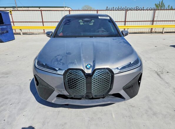 WB523CF09SCS71483 2025 BMW IX Silver Դիմացի տեսք