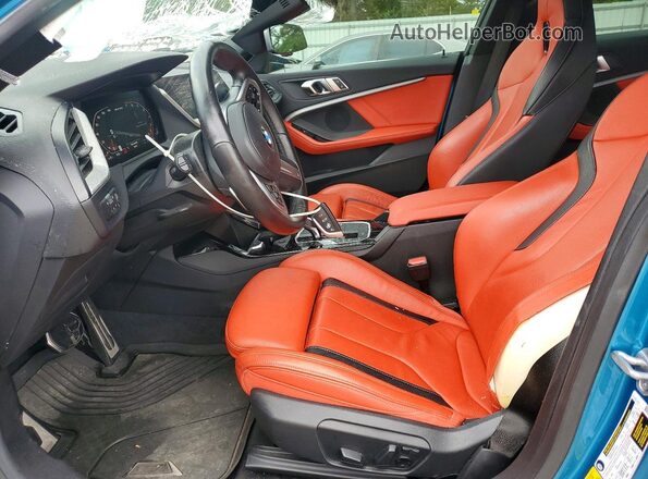 WBA13AL05N7K02129 2022 BMW M2 Turquoise Widok wnętrza z przodu