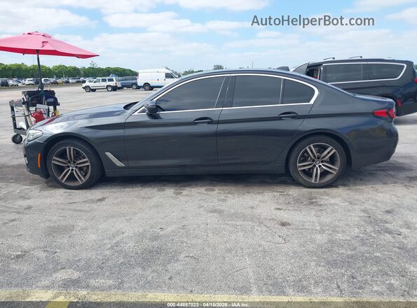 WBA13BJ09MWX27675 2021 BMW 5 SERIES Gray 360 interior view
