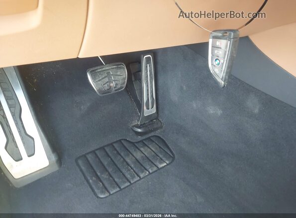 WBA13BK07PCN64464 2023 BMW M5 Dark Blue Widok deski rozdzielczej