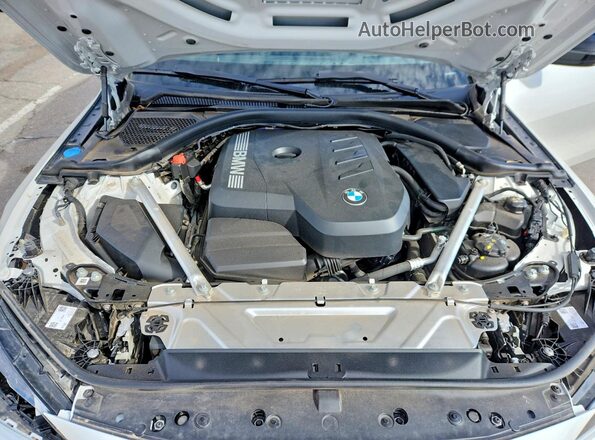 WBA23FB04SFT80179 2025 BMW 4 SERIES White უკანა სალონის ხედი