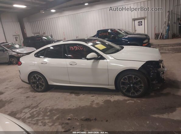 WBA23GG00S7S20566 2025 BMW 2 SERIES White Widok wnętrza z tyłu